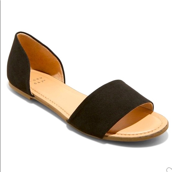 Shoe - Picture 2 of 2